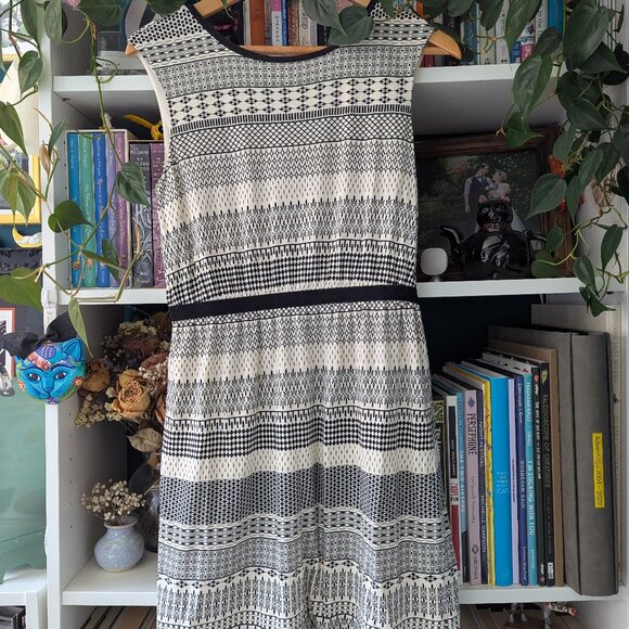 Patterned cream and black LOFT Dress, Size Small - Picture 2 of 4